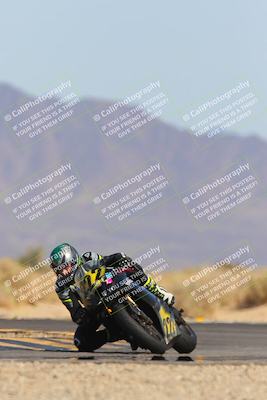 media/Mar-22-2025-CVMA (Sat) [[462c0ffedb]]/Race 13-Amateur Supersport Middleweight/